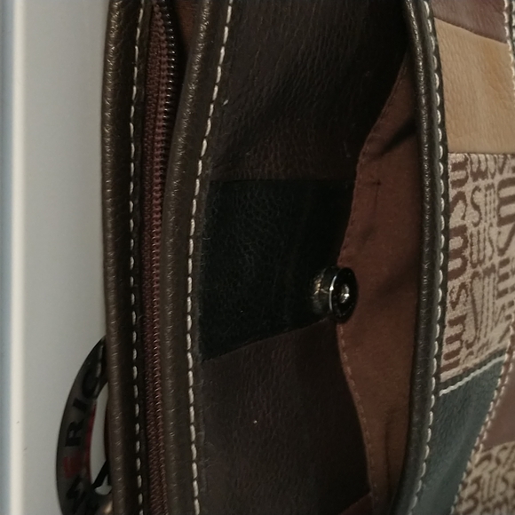 Stone Mountain Crossbody Purse - Picture 7 of 7